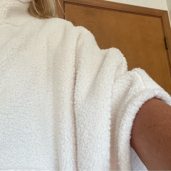 Calvin Klein Cream Off White Sherba Teddy Cape Jacket NWOT - Picture 8 of 14